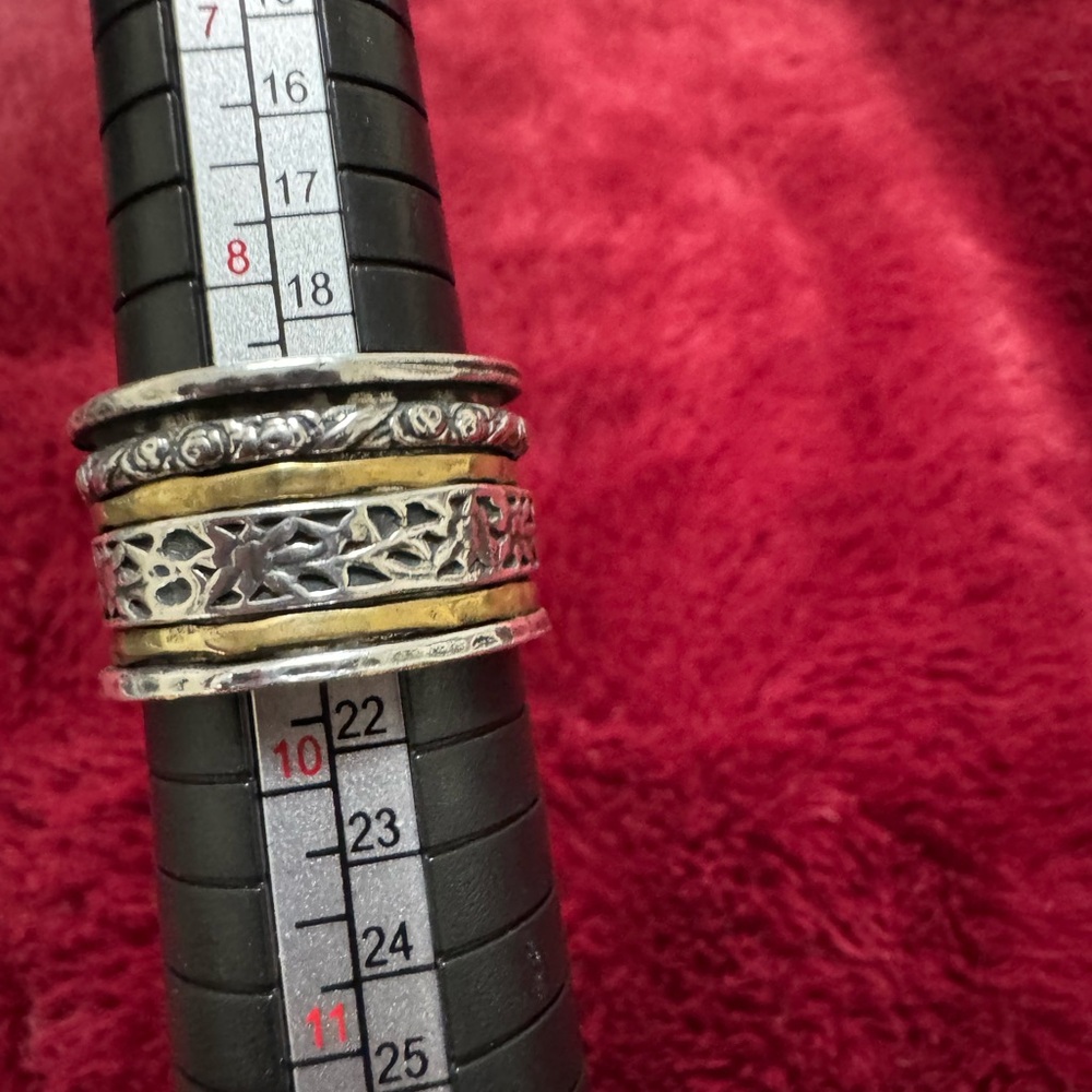 Elegant Silpada spinner Silver and Gold Women's Ring 9 - Picture 3 of 3